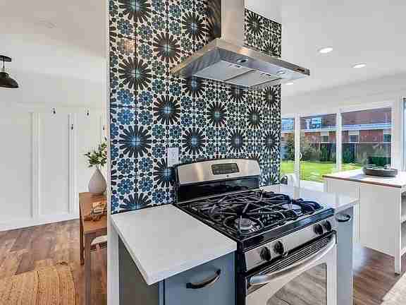 3306 Ne - Photo 7 of 20