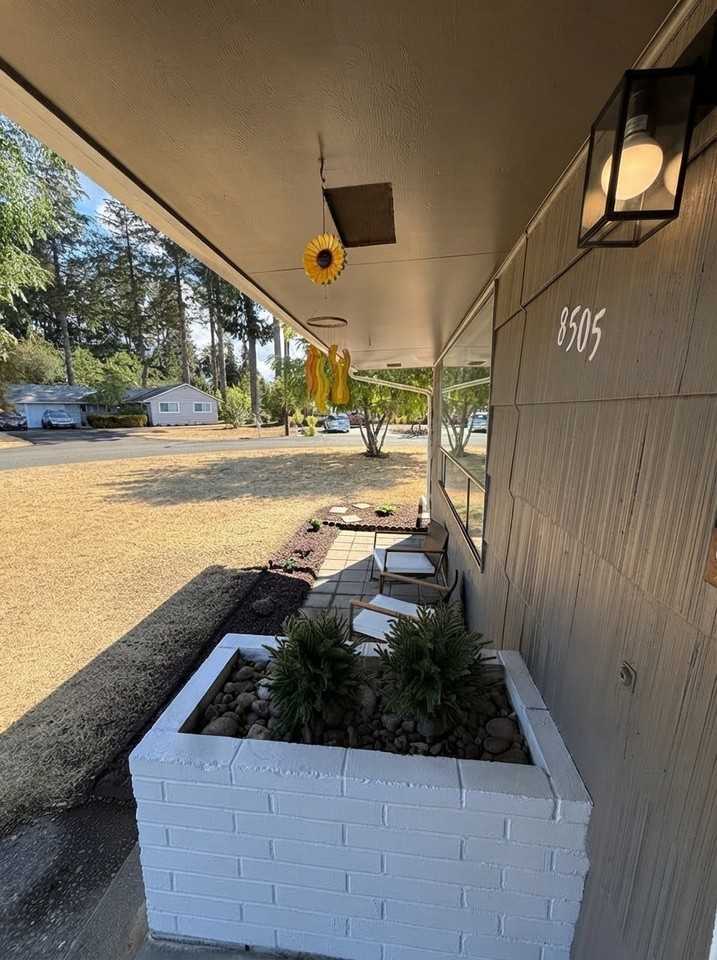 8505 94th St Sw - Photo 4 of 19