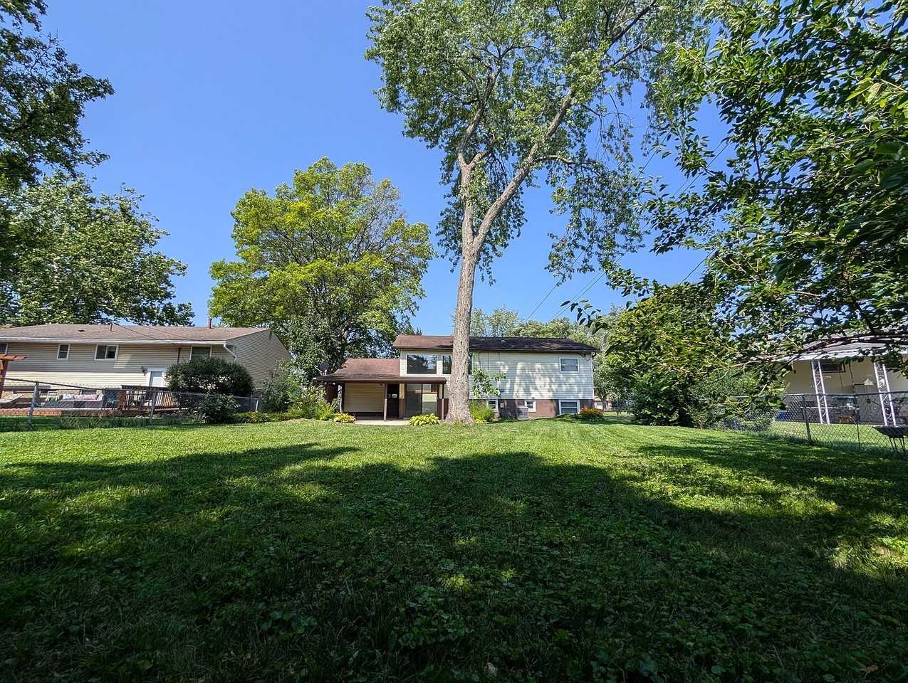 3728 Capistrano Way - Photo 2 of 15