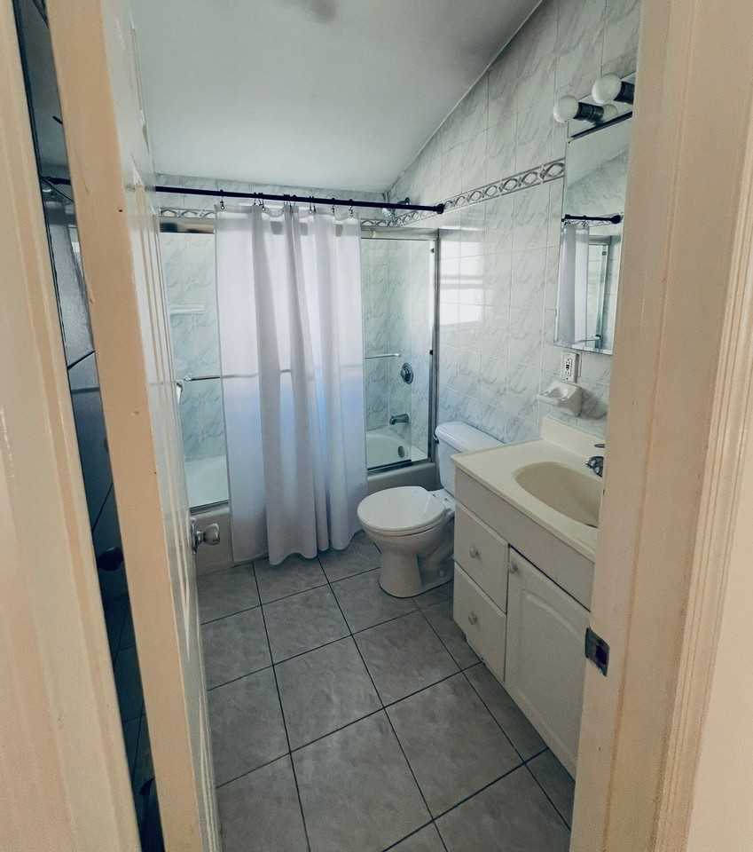 10003 157th Ave #2ndFL - Photo 4 of 7