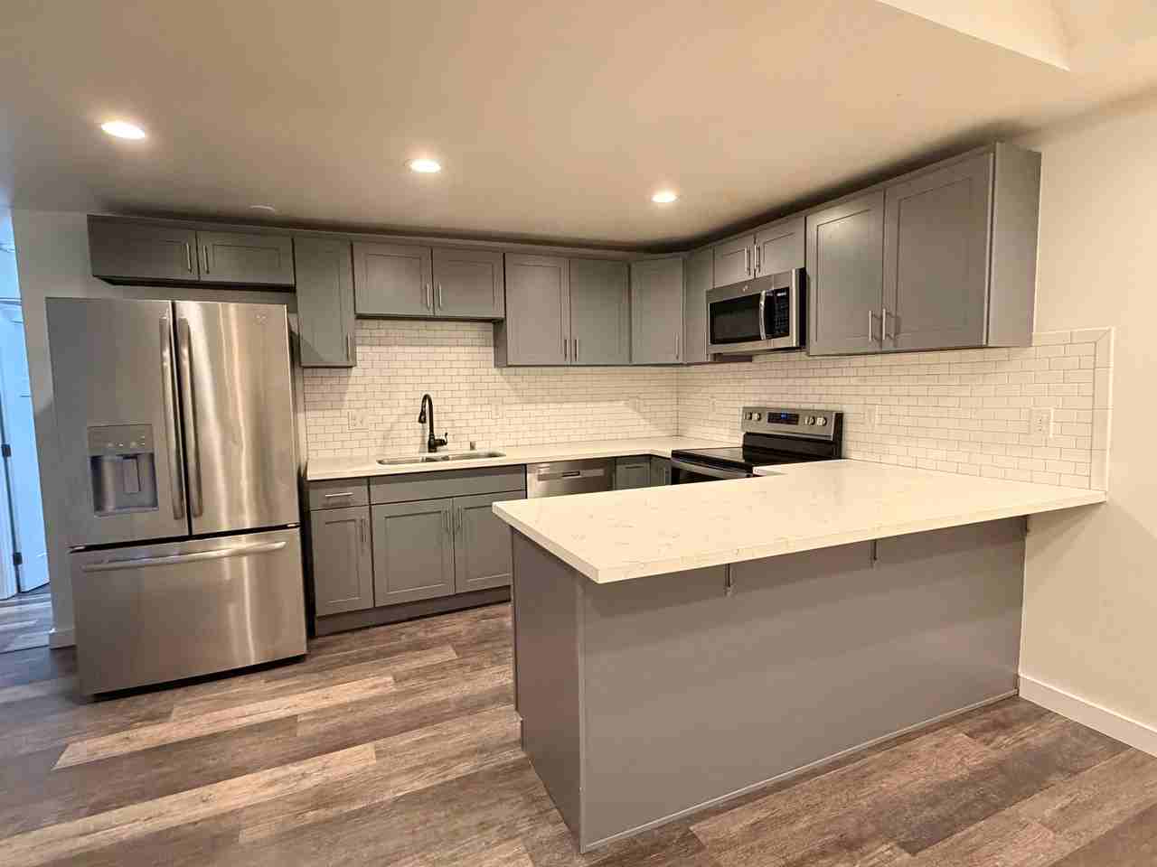 504 S 59th St - Photo 3 of 16