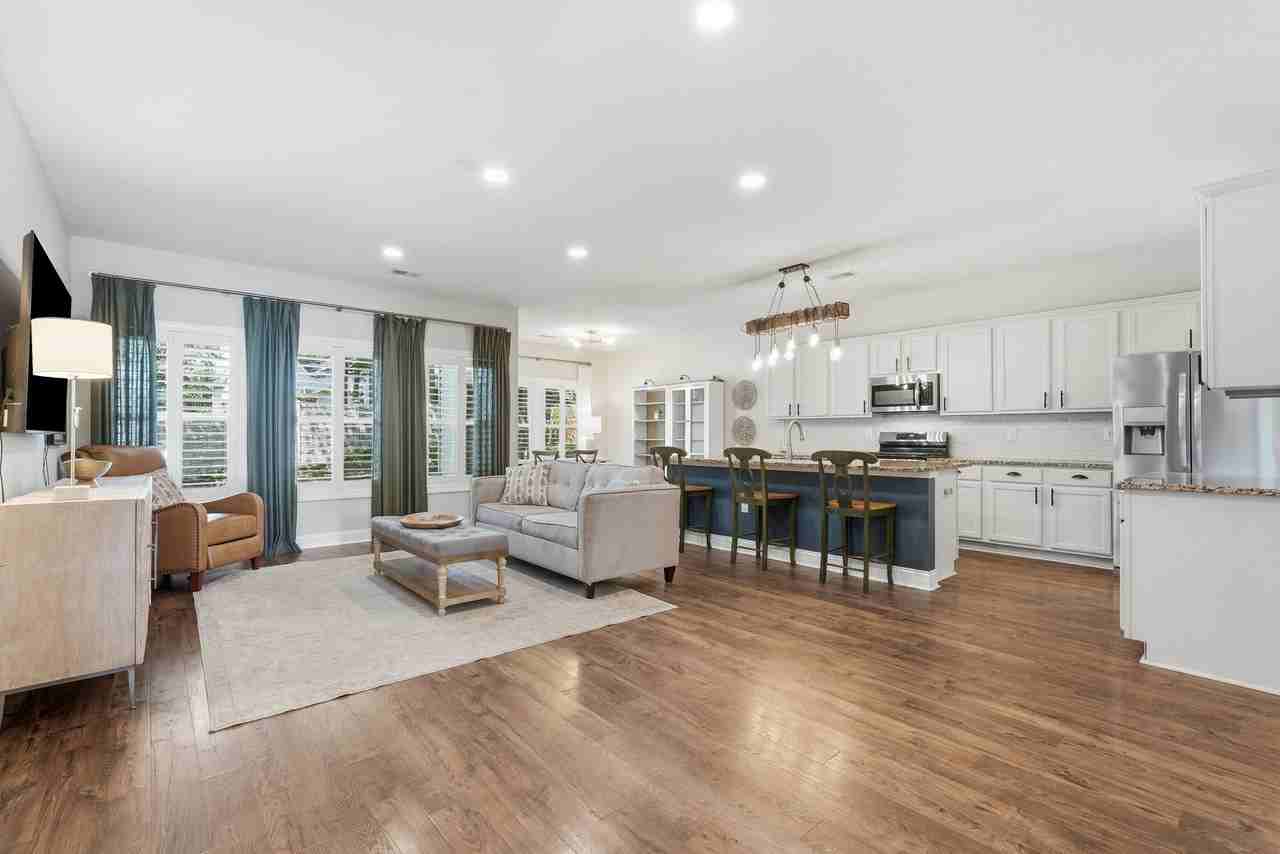 3023 Honey Clover Ct - Photo 4 of 19