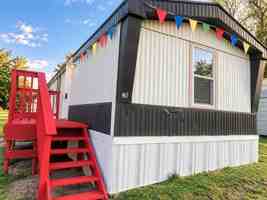 featured image of 777 E Yerby St #76