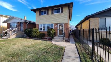 featured image of 11545 S Loomis St