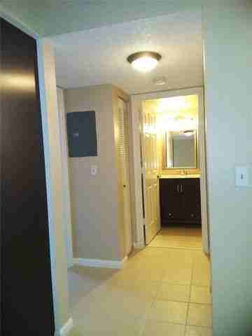 301 Norwood Ter Apt N129 - Photo 4 of 7