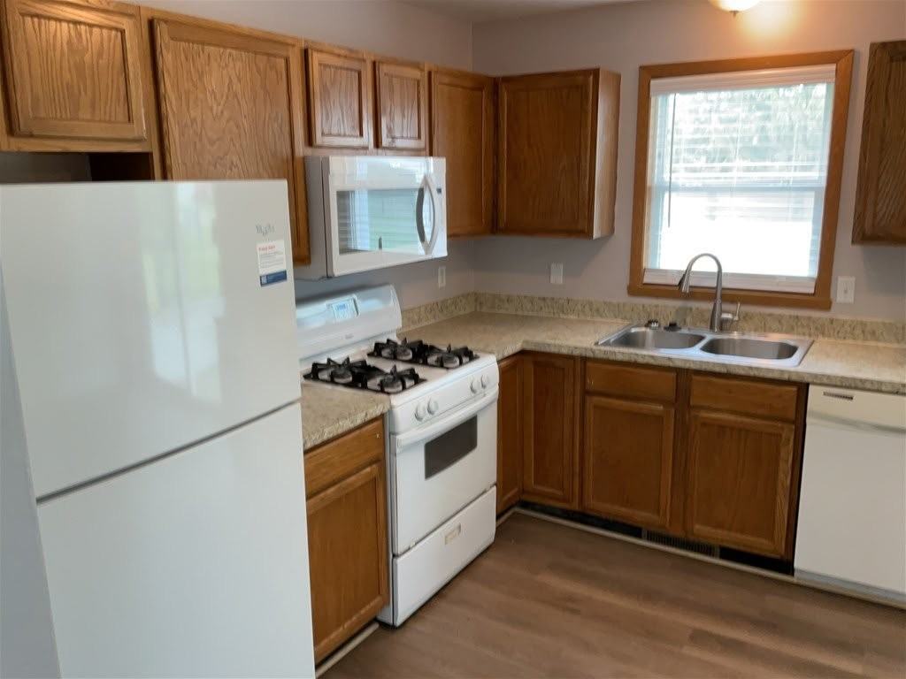 6549 Samantha Ln - Photo 3 of 13