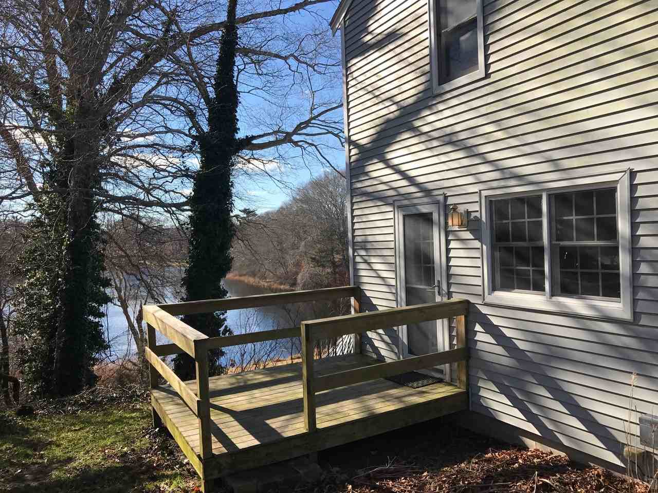 23 Hoover St - Photo 5 of 12