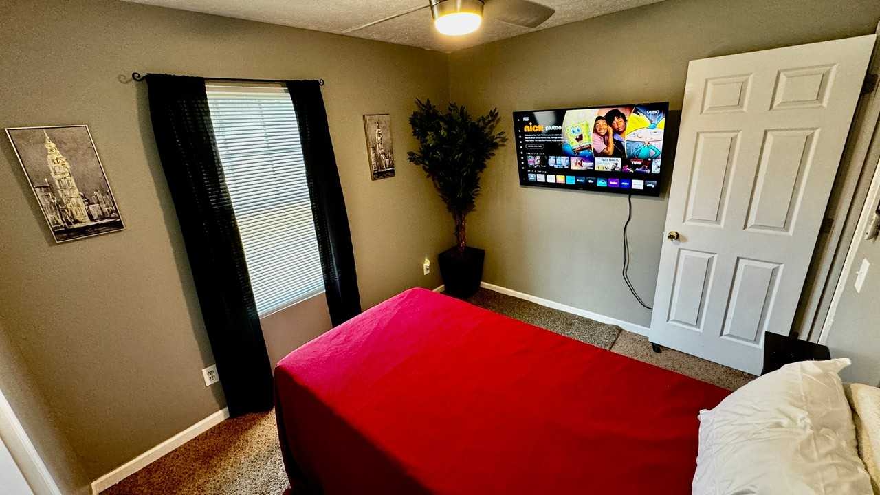 5508 Denny Dr - Photo 7 of 9