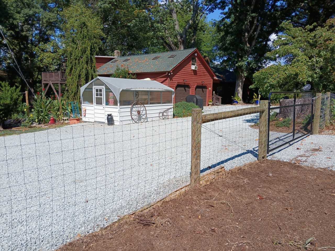 2174 Grubby Rd - Photo 2 of 20