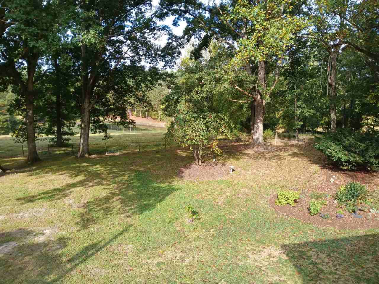 2174 Grubby Rd - Photo 4 of 20