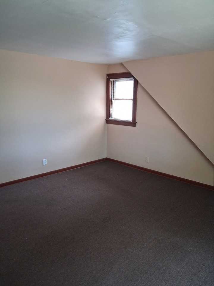 2813 W Bobolink Ave - Photo 5 of 11