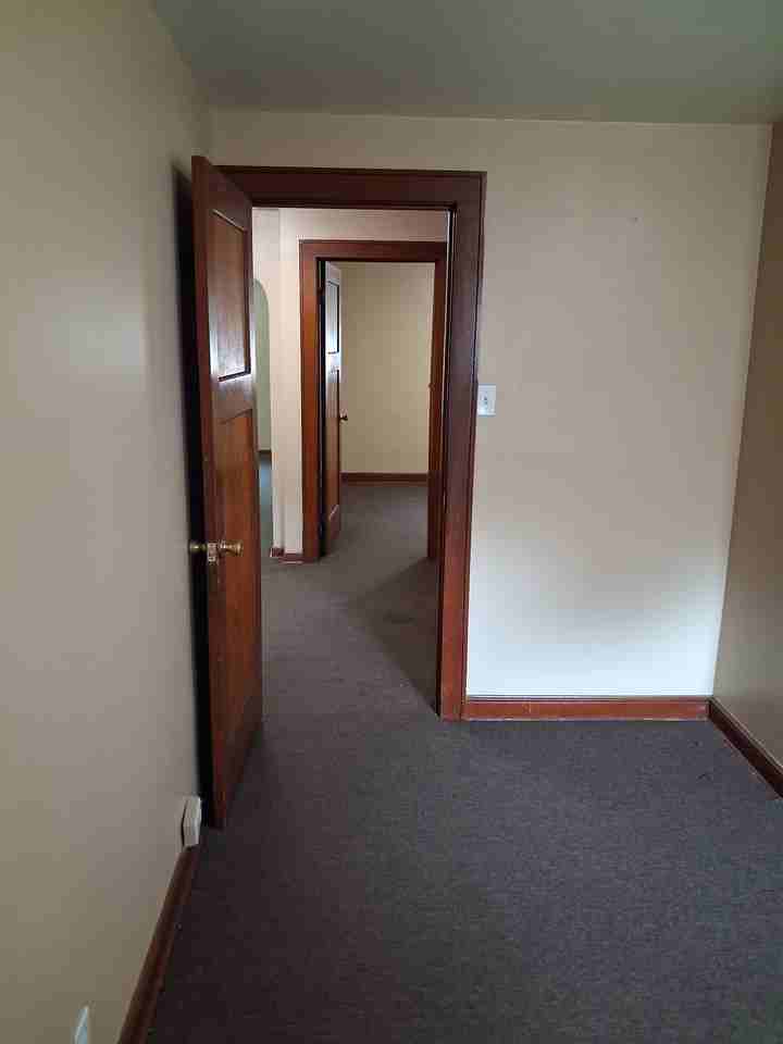 2813 W Bobolink Ave - Photo 7 of 11