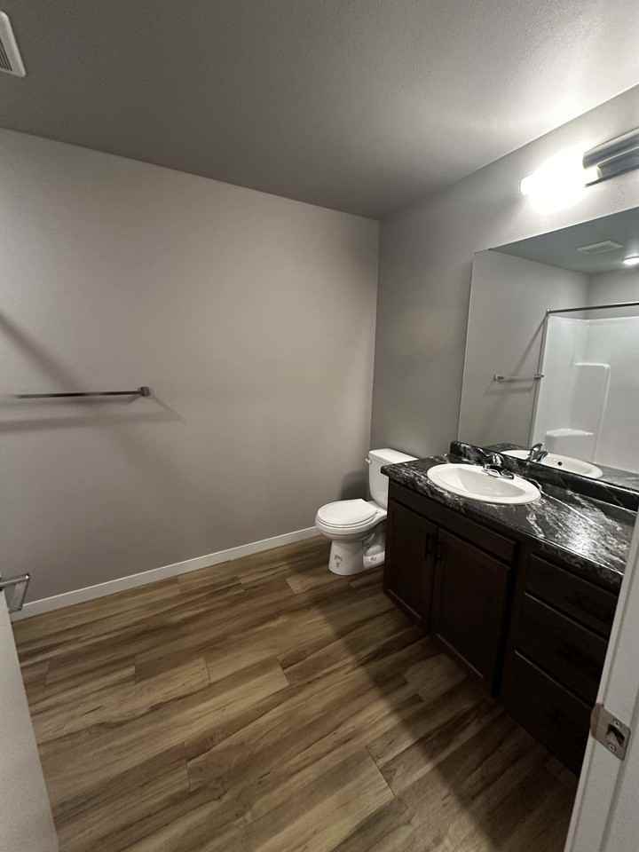 5652 36th Ave S #402 - Photo 6 of 19