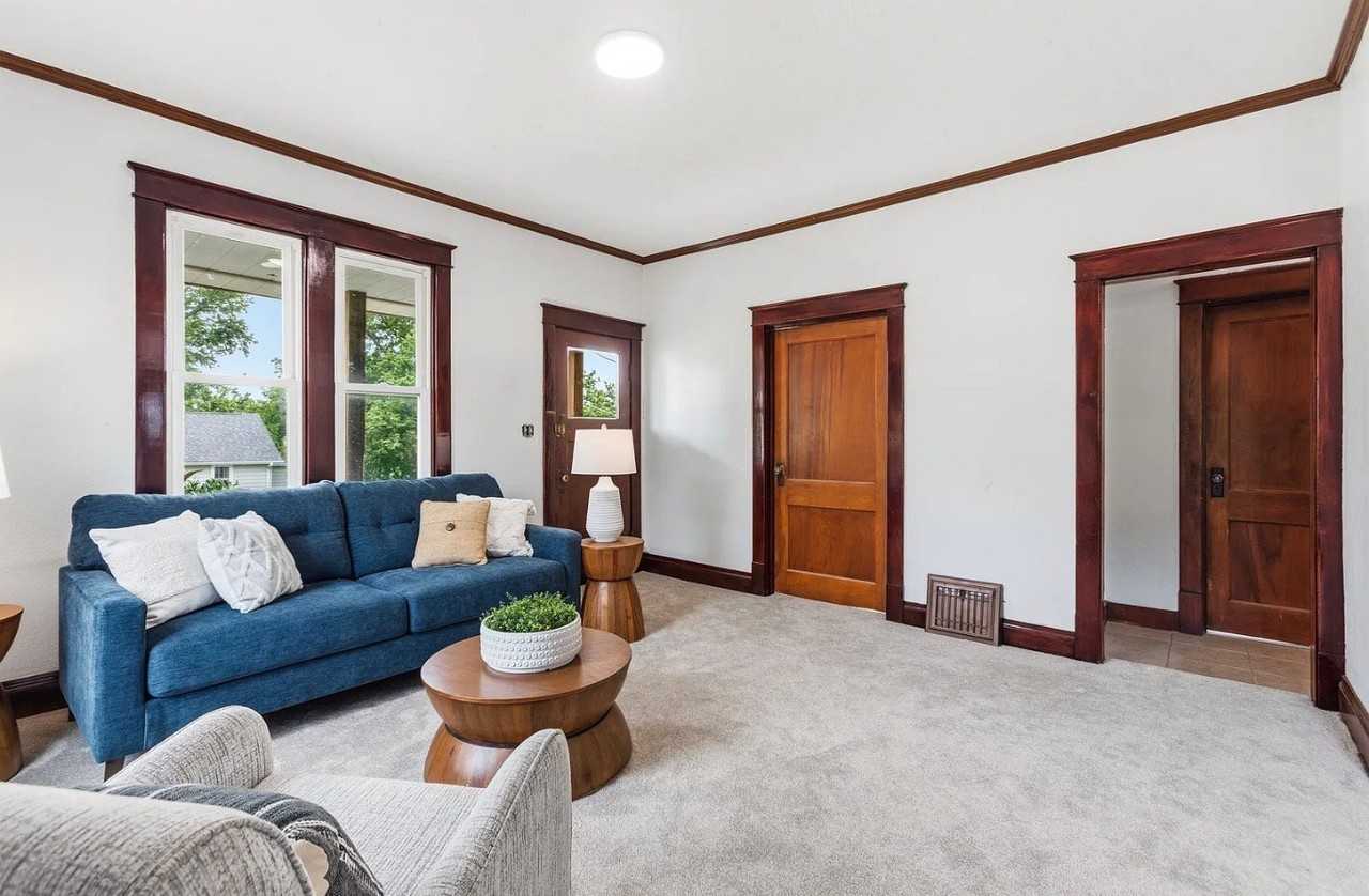202 N Molley St - Photo 5 of 20