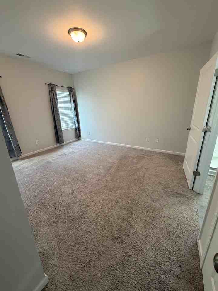 2108 Franks Ct - Photo 2 of 5