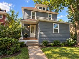 featured image of 2205 Lincoln Way W