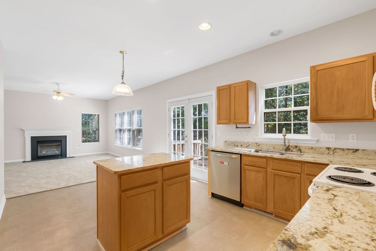 524 S Orchard Farms Ave - Photo 4 of 14