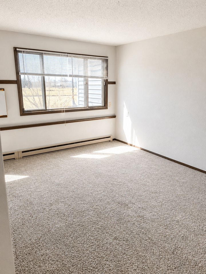 Barrett Apartments - Photo 2 of 12