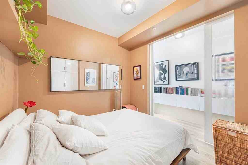 515 - 515 4 Ave Ne - Photo 2 of 30