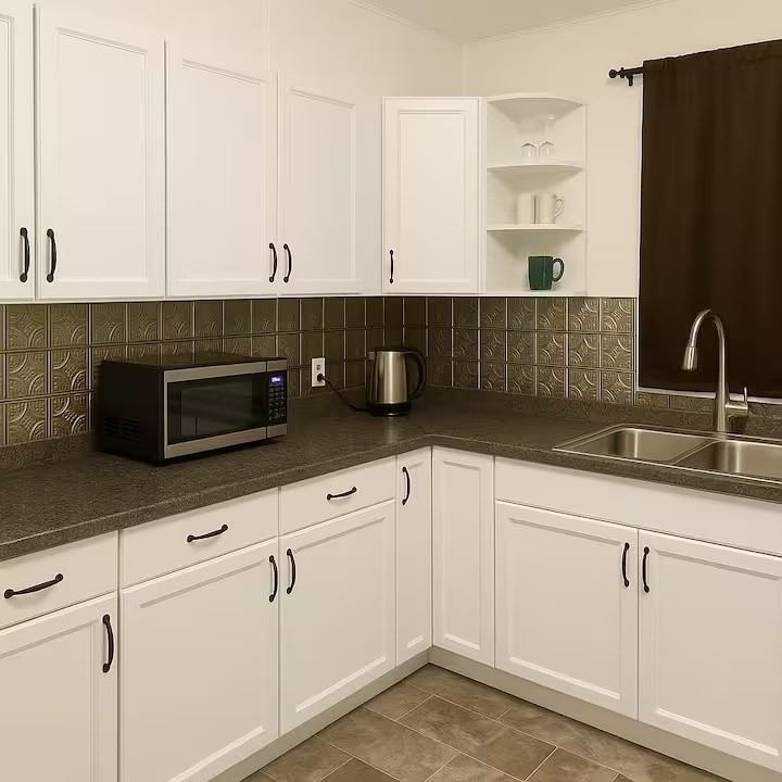 11615 112 Ave NW #Main - Photo 3 of 9
