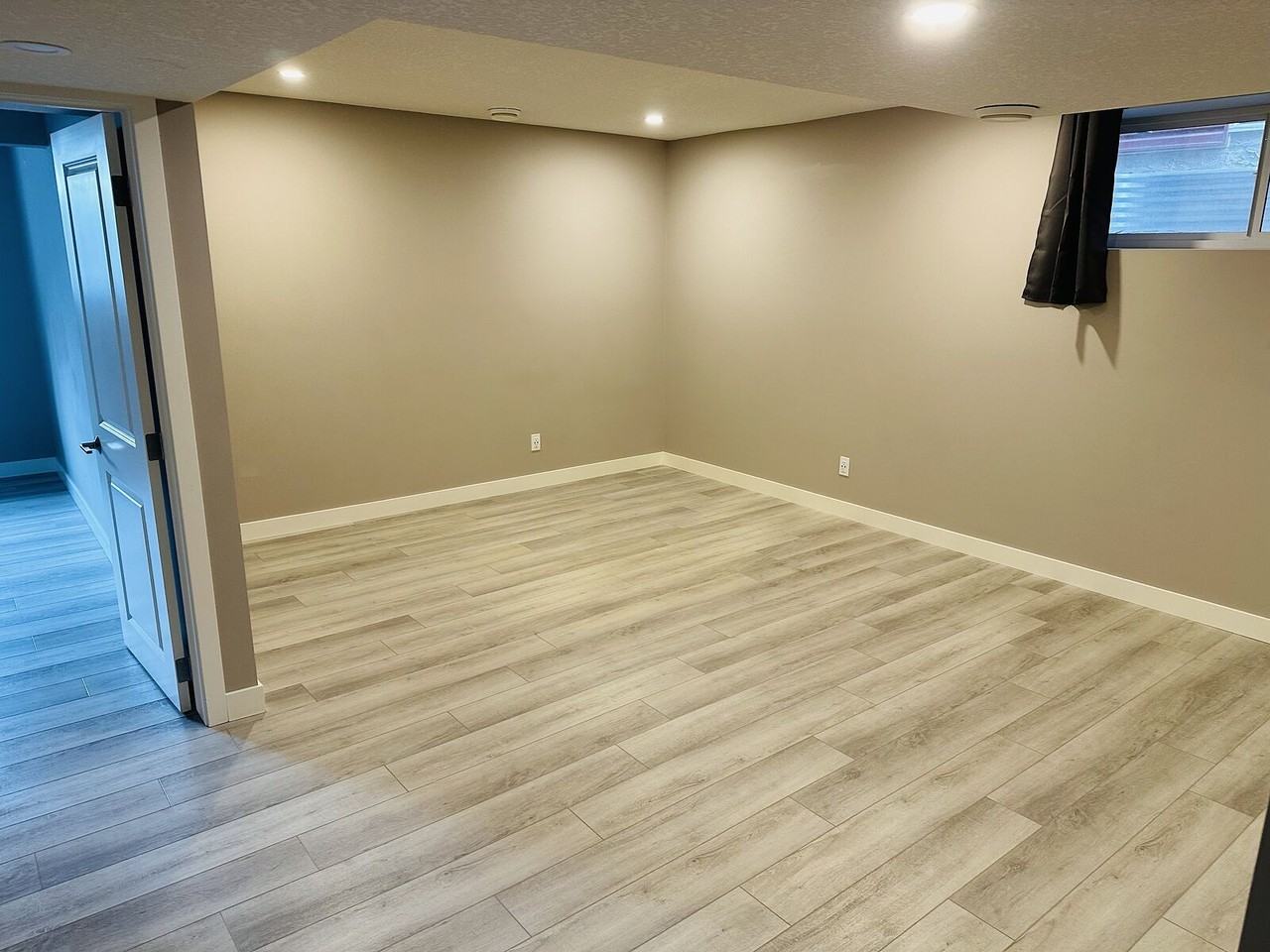 71 Evansfield Rise Nw - Photo 4 of 8