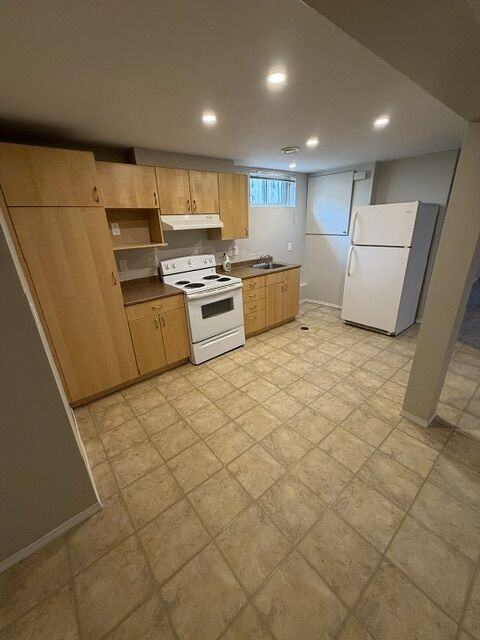 3806 114 St Nw - Photo 3 of 14