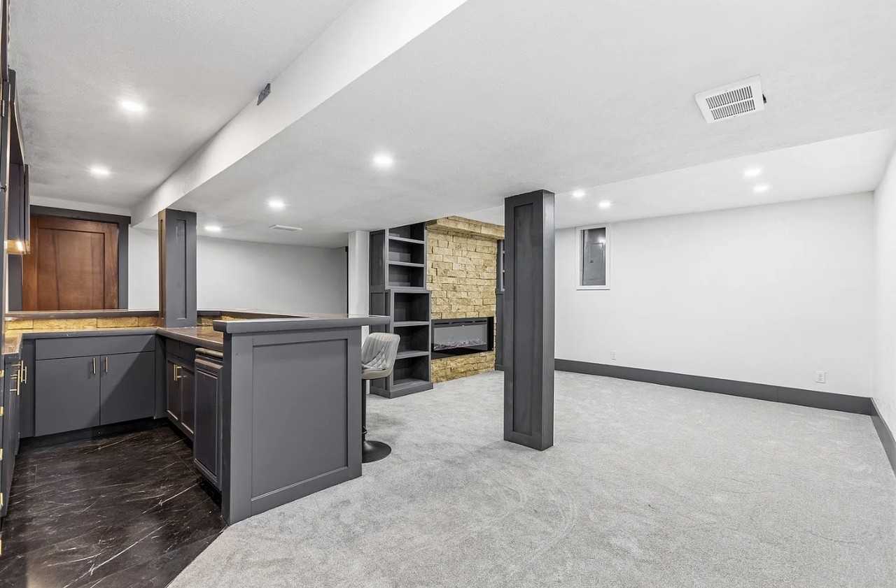 202 N Molley St #NA - Photo 6 of 20