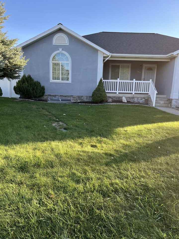 1517 E Falcon Ln #NA - Photo 2 of 50