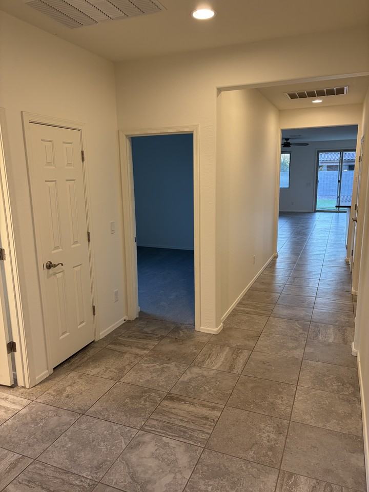 2146 W Tobias Way #NA - Photo 3 of 22