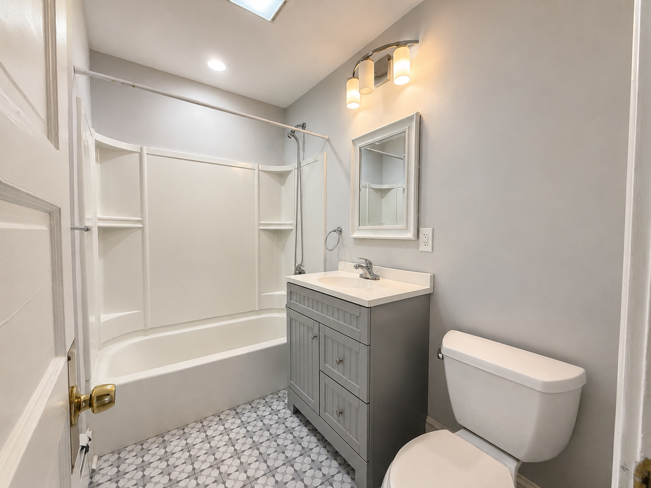 124 Dover Rd #124-2ndFL - Photo 7 of 13