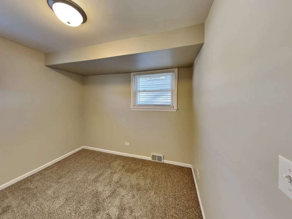1815 N 38th Ave #NA - Photo 3 of 8