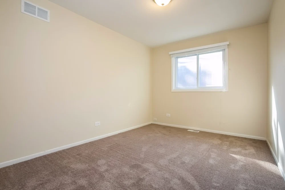 22831 Lakeshore Dr #NA - Photo 2 of 8