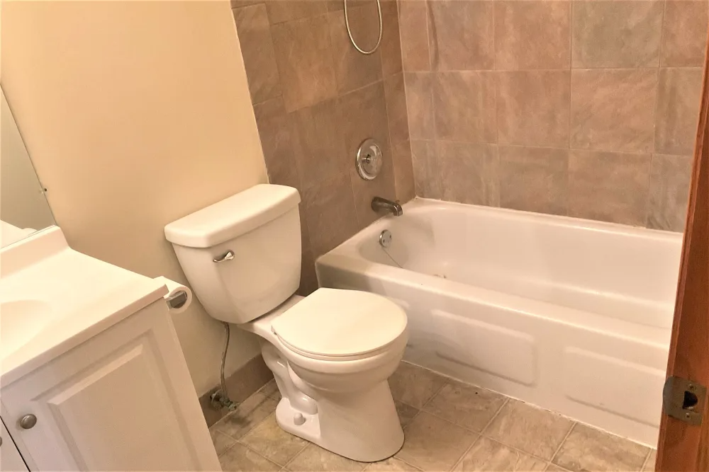 348 Huntington Way #NA - Photo 6 of 7