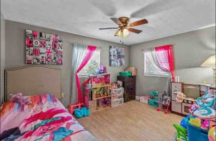 609 Gould St #NA - Photo 7 of 12