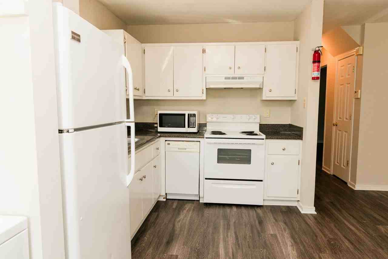 727 Savannah Ave - Photo 3 of 22
