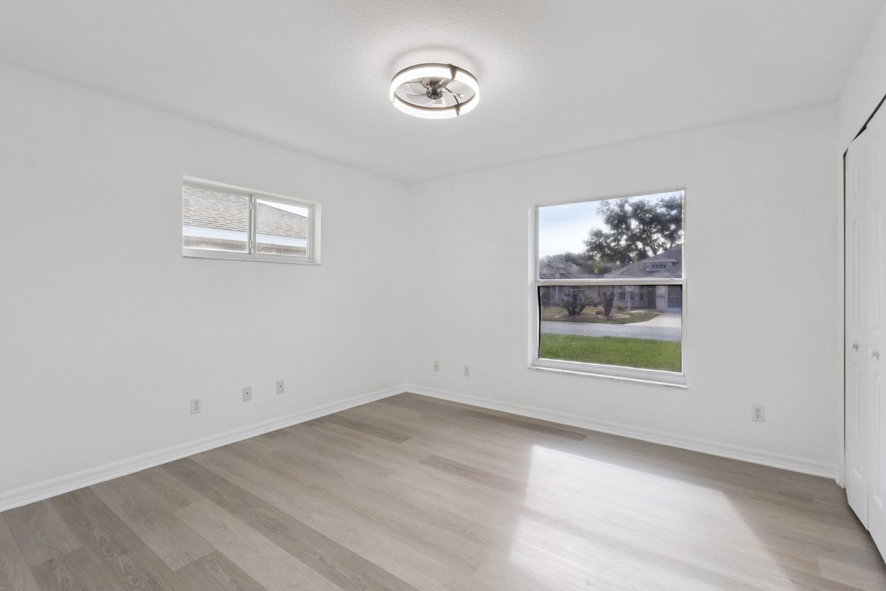 5729 King James Ave #NA - Photo 2 of 18