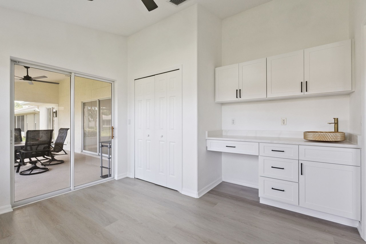 5729 King James Ave #NA - Photo 3 of 18