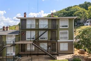 featured image of 1200 18th Ave S