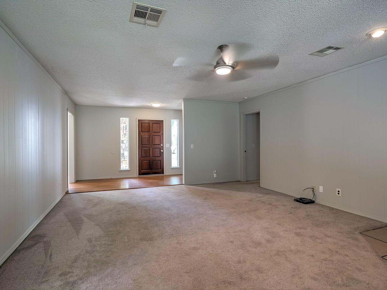 100 West Albuquerque Street - Photo 4 of 16