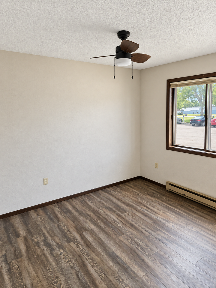 Elbow Lake Apartments - Photo 6 of 13