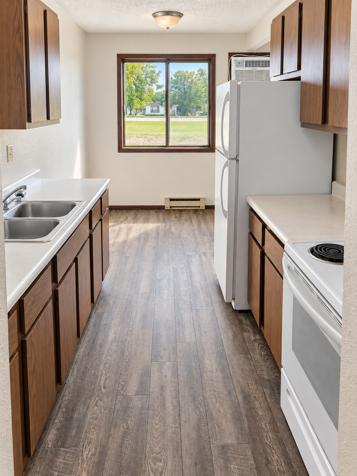 Elbow Lake Apartments - Photo 4 of 13