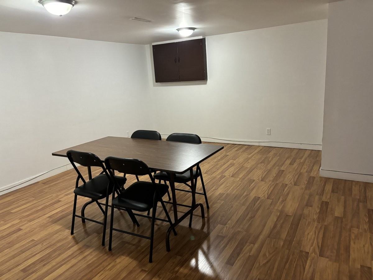 Hawkedon Crescent & Delsing Dr - Photo 2 of 11