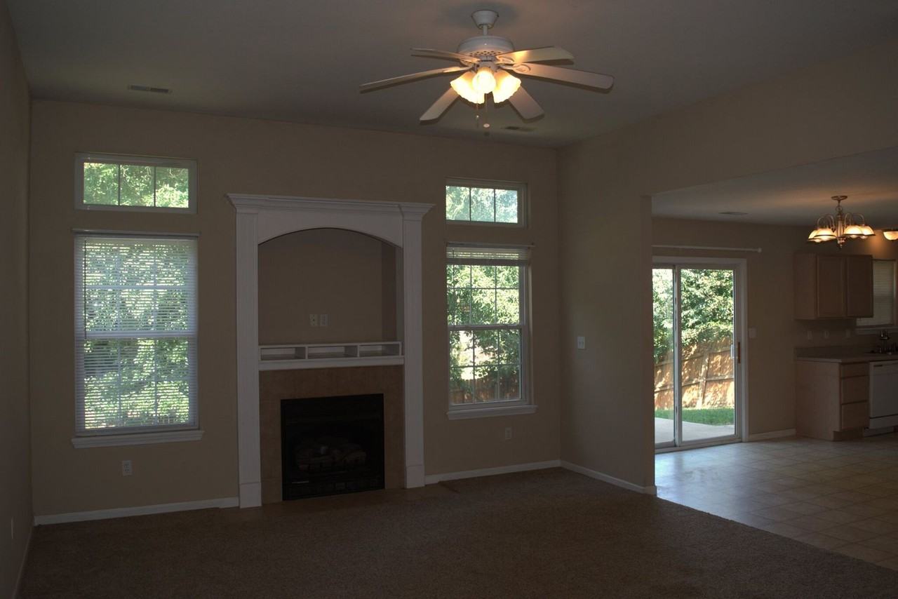 101 Amazon Dr - Photo 4 of 23