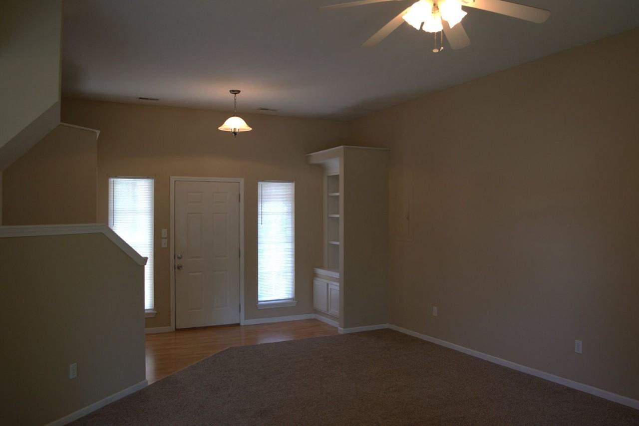 101 Amazon Dr - Photo 6 of 23