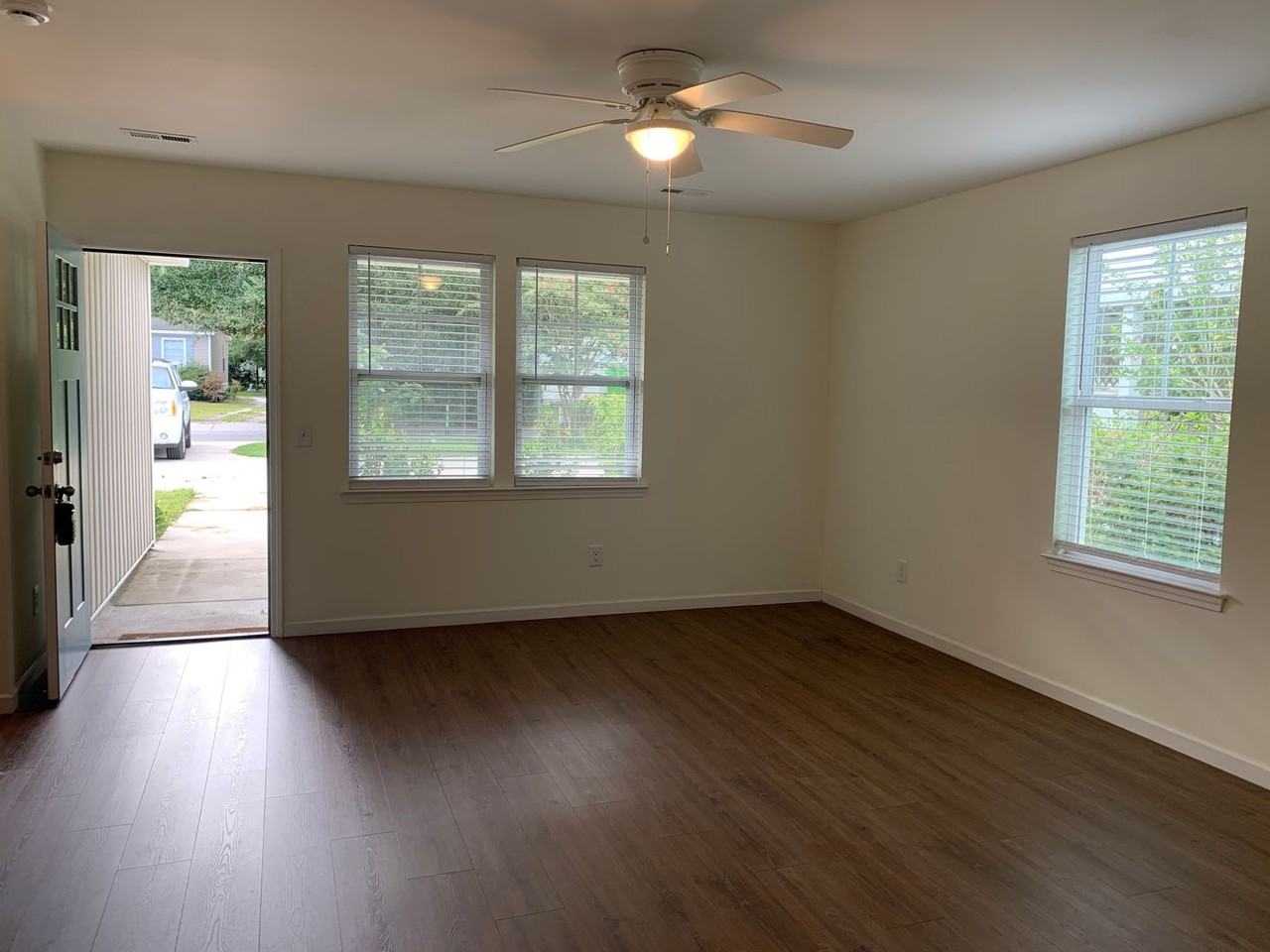 109 Avondale Ave - Photo 5 of 20
