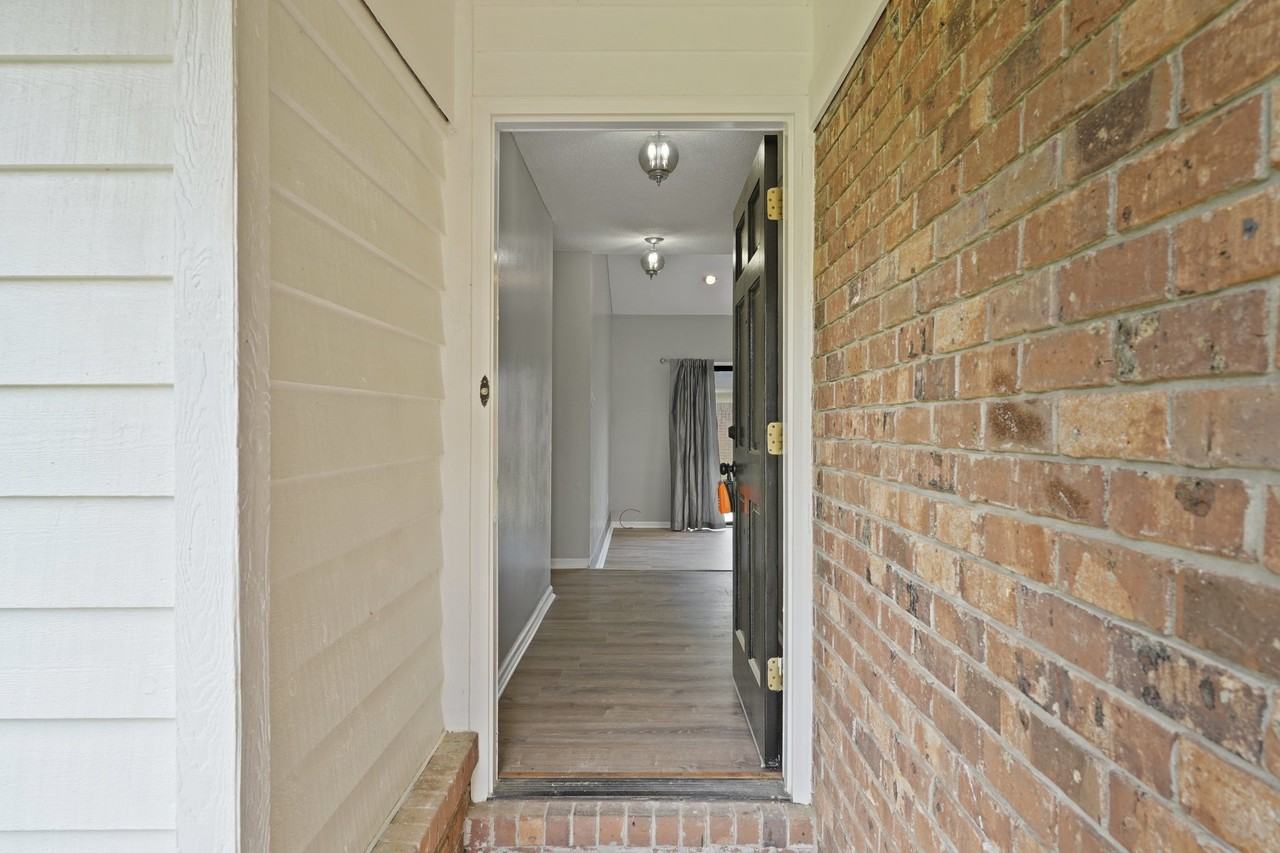 126 Brandlewood Dr #1 - Photo 4 of 50