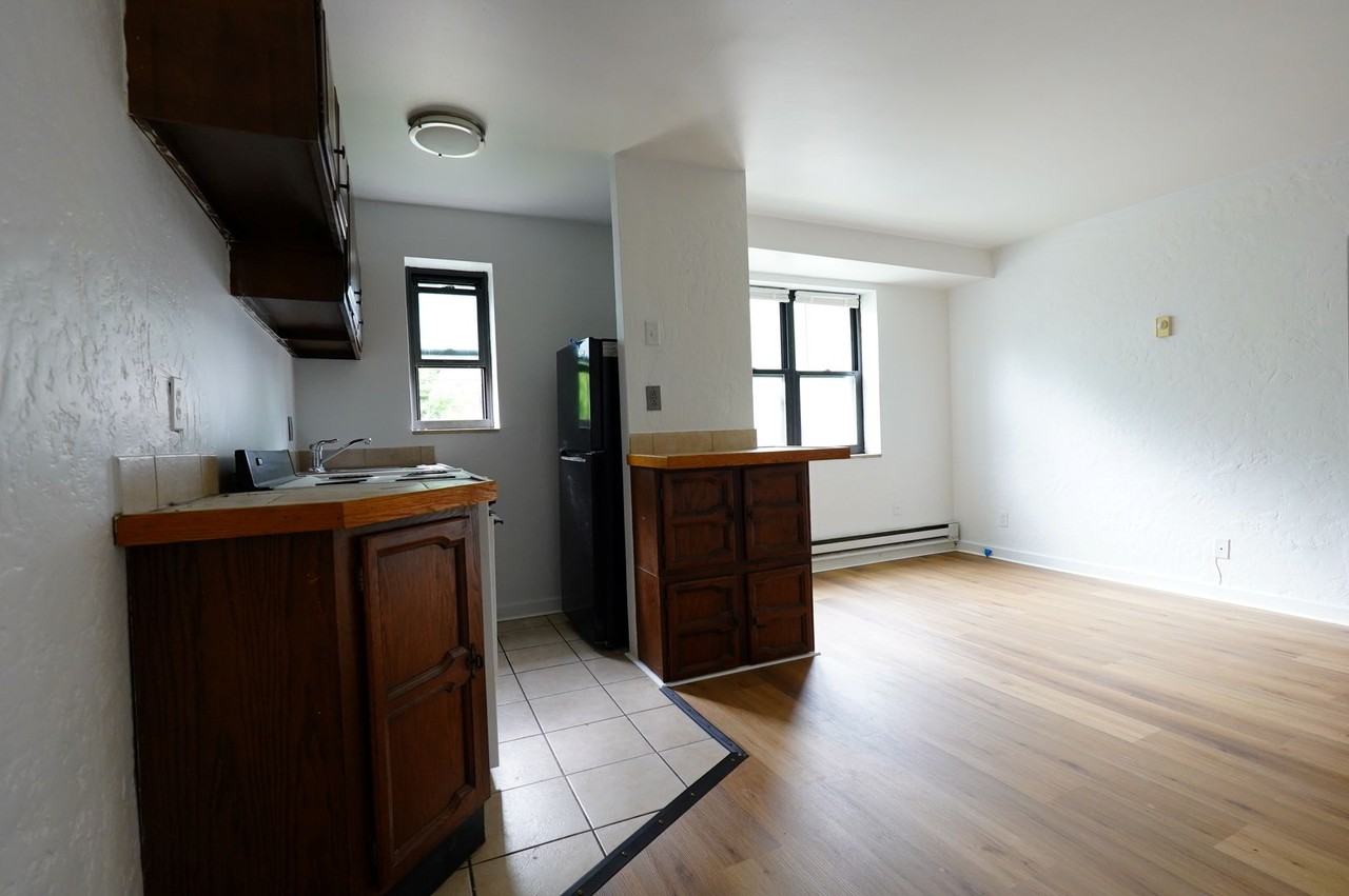 330 Greenlee Road - Photo 4 of 17