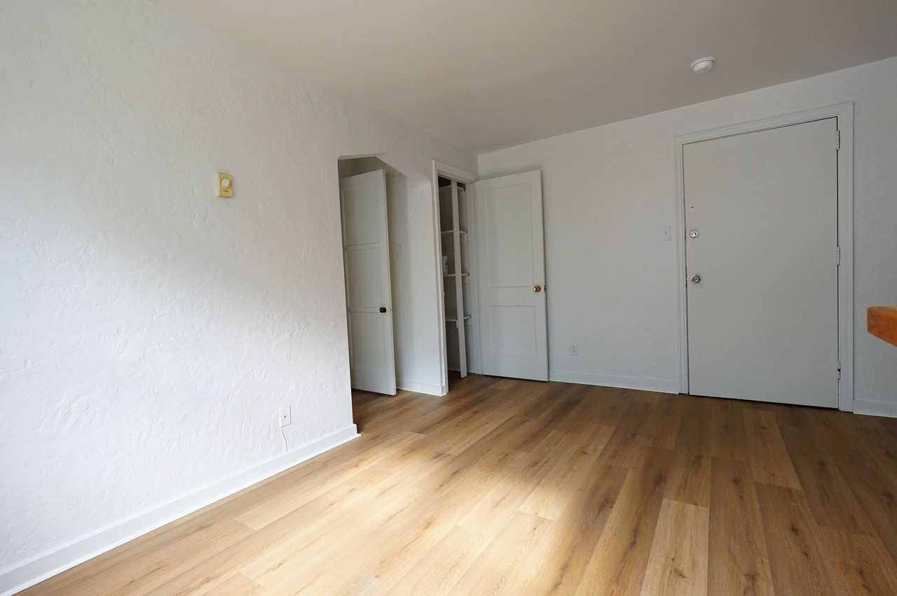 330 Greenlee Road - Photo 6 of 17