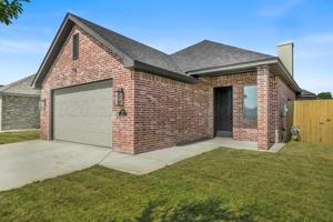 featured image of Rosenda Ln