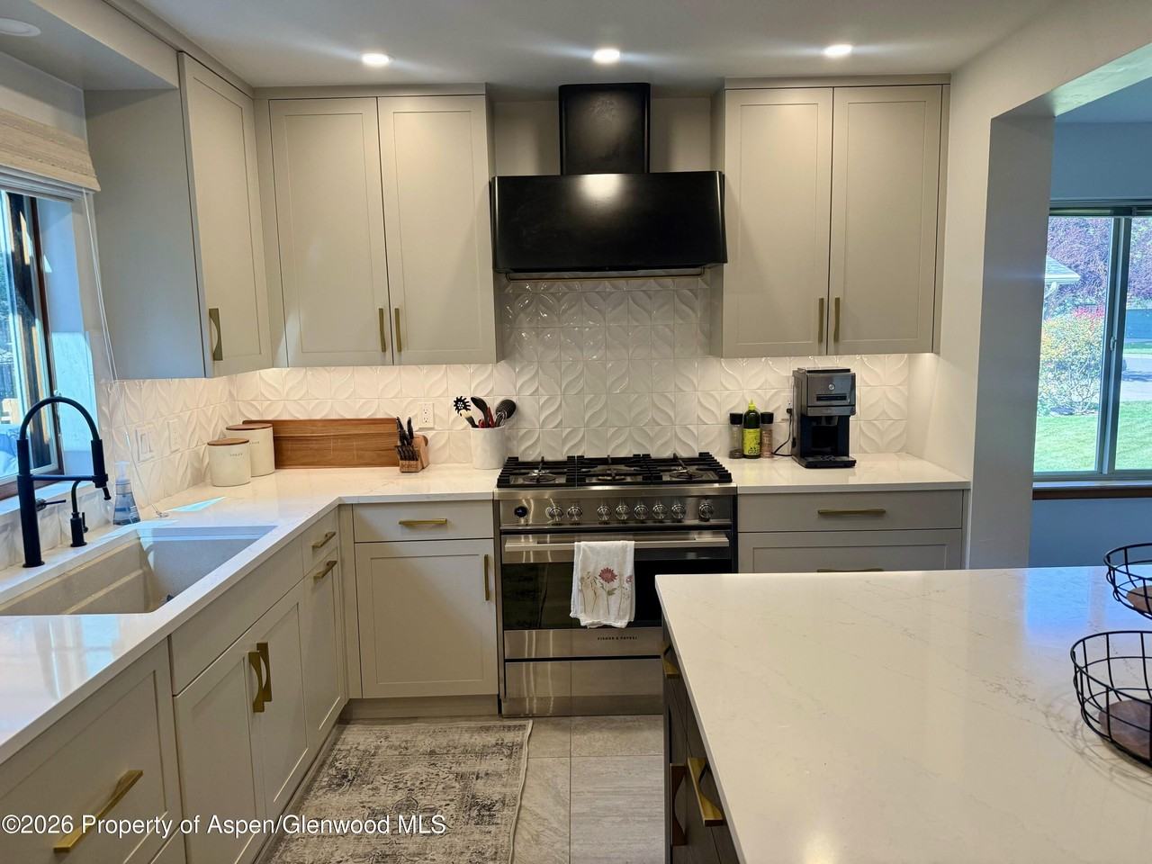 241 Deer Run - Photo 3 of 17